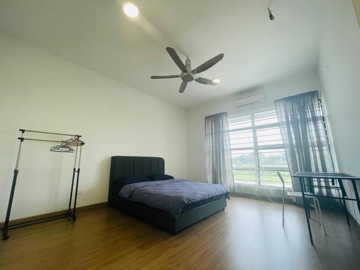 Homestay 3Br Near Setia Alam Shah Alam Bagian luar foto