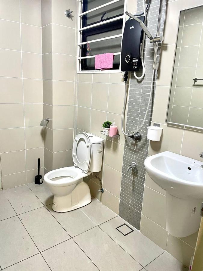 Homestay 3Br Near Setia Alam Shah Alam Bagian luar foto
