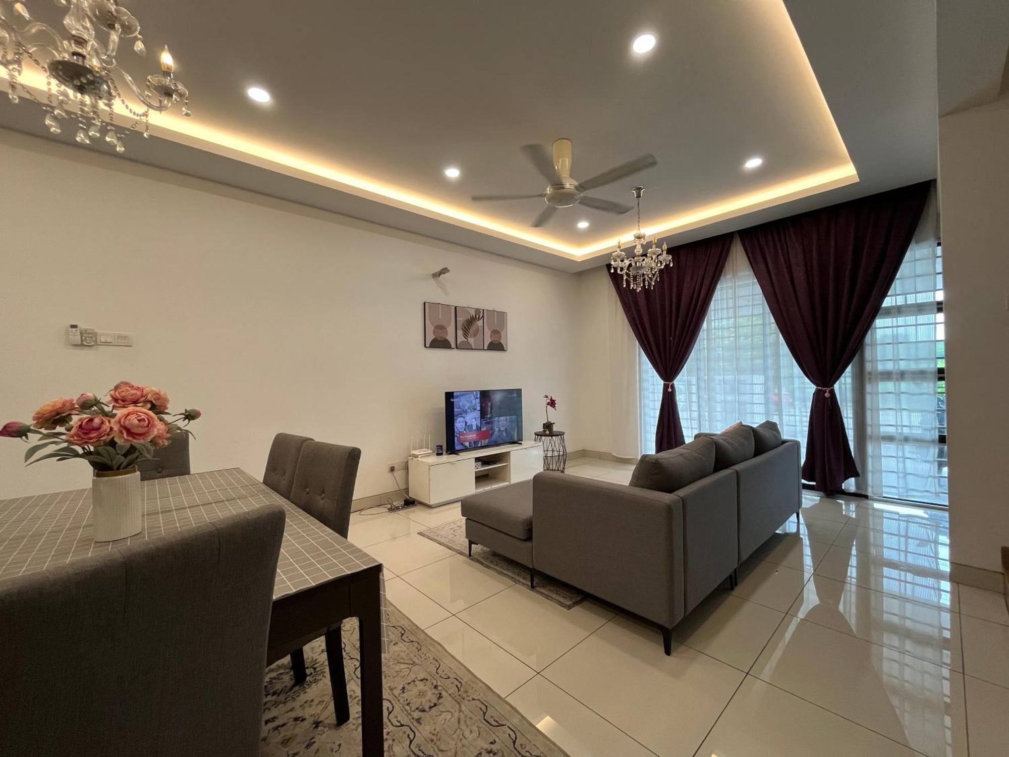 Homestay 3Br Near Setia Alam Shah Alam Bagian luar foto